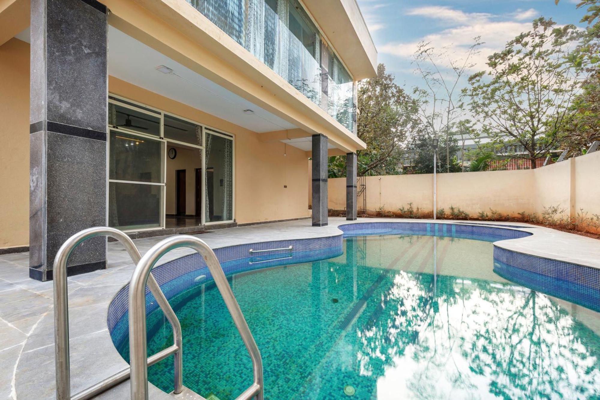Villa Exotica By Stayjade5Bhkpoolacprojector Denkanikottai Eksteriør billede