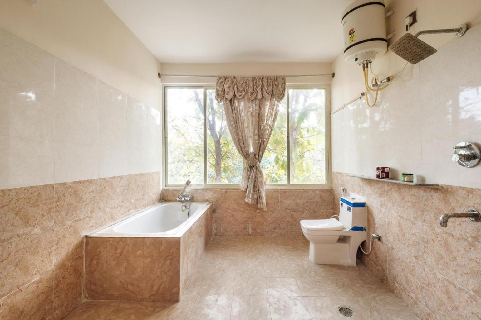 Villa Exotica By Stayjade5Bhkpoolacprojector Denkanikottai Eksteriør billede