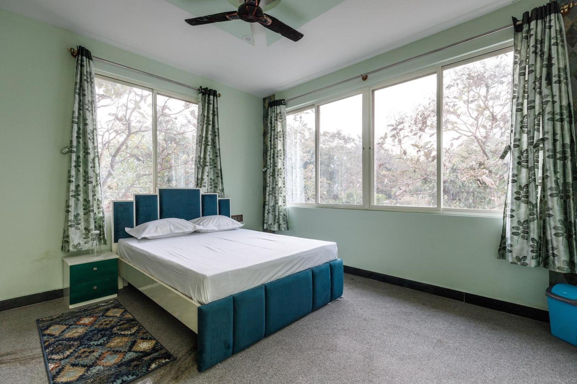 Villa Exotica By Stayjade5Bhkpoolacprojector Denkanikottai Eksteriør billede